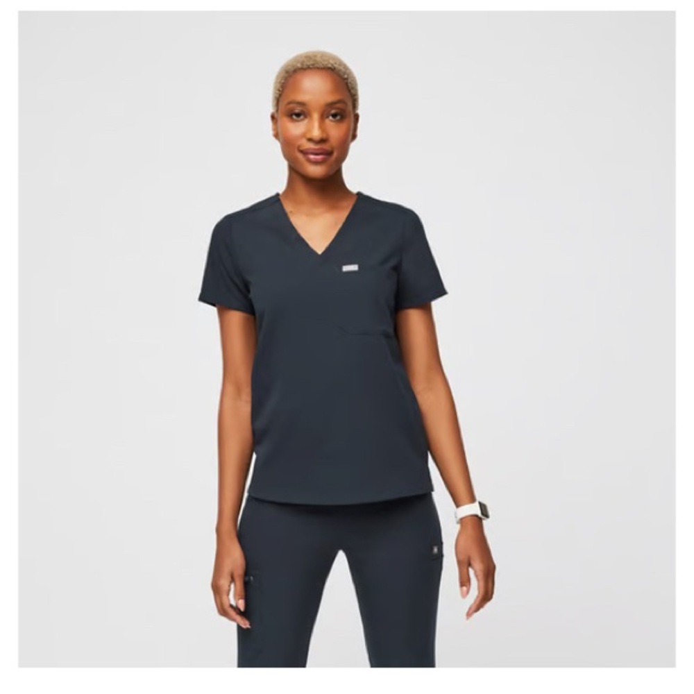 Figs dark Harbor Scrub SET . Sold together